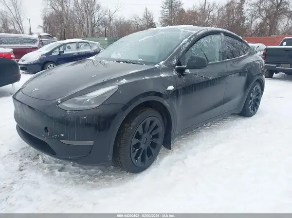 7SAYGDEE3RA237607 2024 TESLA MODEL Y - Image 2