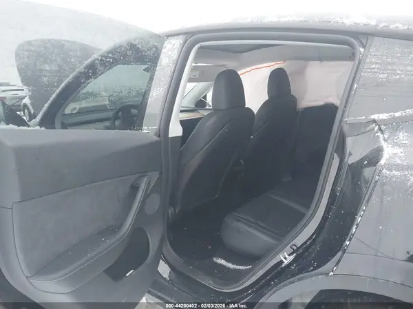 7SAYGDEE3RA237607 2024 TESLA MODEL Y - Image 8