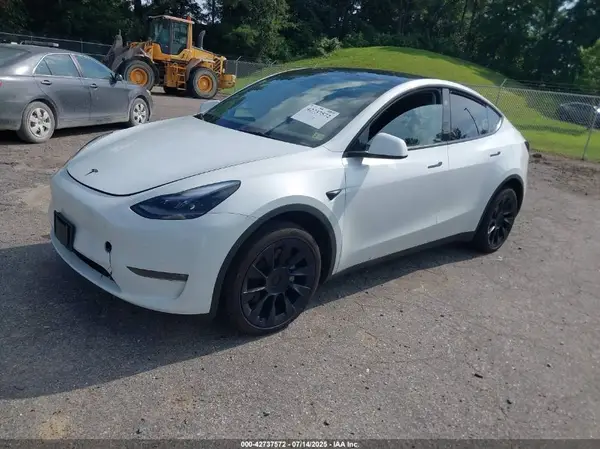 7SAYGDEE3RA248901 2024 TESLA MODEL Y - Image 2