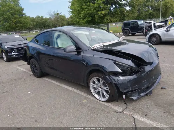 7SAYGDEE3RA248915 2024 TESLA MODEL Y - Image 1