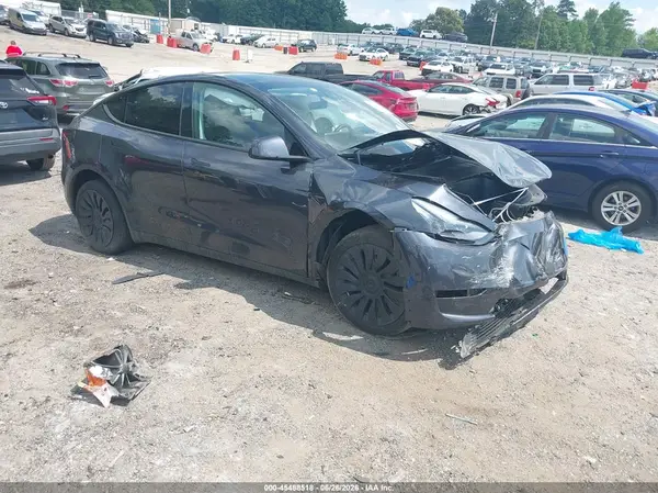 7SAYGDEE3RA251135 2024 TESLA MODEL Y - Image 1