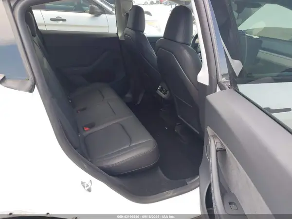 7SAYGDEE3RA251359 2024 TESLA MODEL Y - Image 8