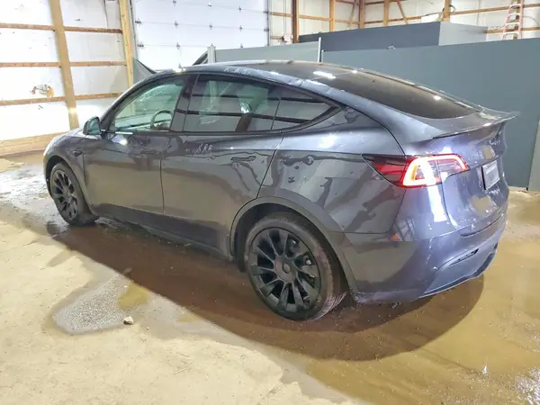 7SAYGDEE3RA252267 2024 TESLA MODEL Y - Image 2