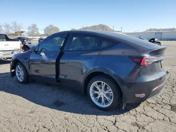 7SAYGDEE3RA252284 2024 TESLA MODEL Y - Image 2