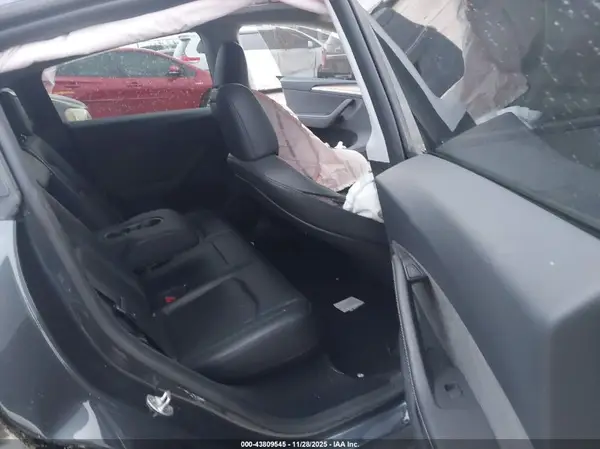 7SAYGDEE3RA253757 2024 TESLA MODEL Y - Image 8
