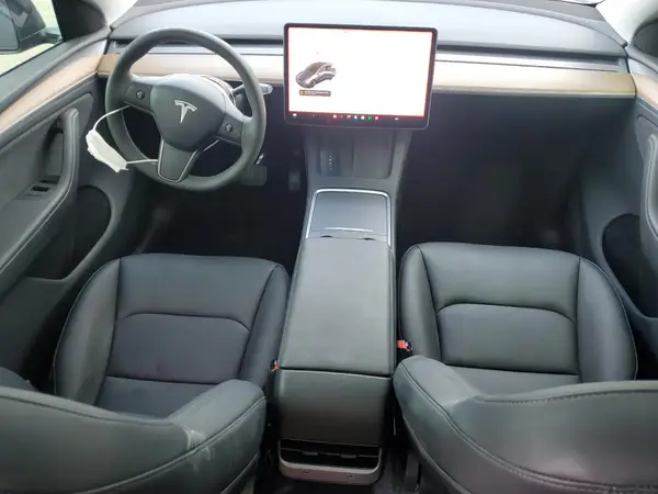 7SAYGDEE3RA254195 2024 TESLA MODEL Y - Image 8