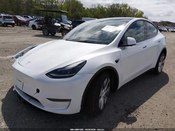 7SAYGDEE3RA256013 2024 TESLA MODEL Y - Image 2