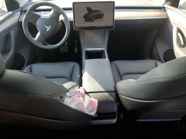 7SAYGDEE3RA256741 2024 TESLA MODEL Y - Image 8