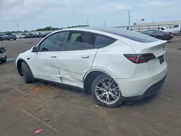 7SAYGDEE3RA257887 2024 TESLA MODEL Y - Image 2