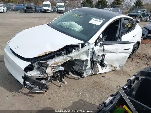7SAYGDEE3RA258490 2024 TESLA MODEL Y - Image 2