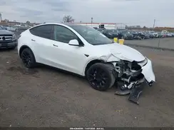 7SAYGDEE3RA259090 2024 TESLA MODEL Y