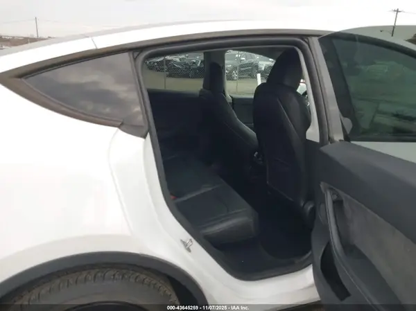 7SAYGDEE3RA259090 2024 TESLA MODEL Y - Image 8