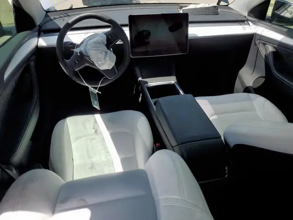 7SAYGDEE3RA262054 2024 TESLA MODEL Y - Image 8