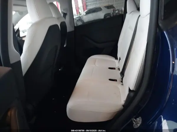 7SAYGDEE3RA268033 2024 TESLA MODEL Y - Image 8