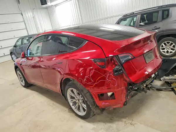 7SAYGDEE3RA273068 2024 TESLA MODEL Y - Image 2