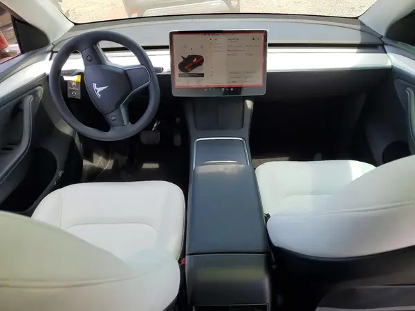 7SAYGDEE3RA274589 2024 TESLA MODEL Y - Image 8
