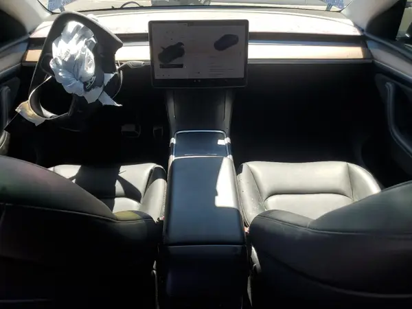 7SAYGDEE3RA275418 2024 TESLA MODEL Y - Image 8
