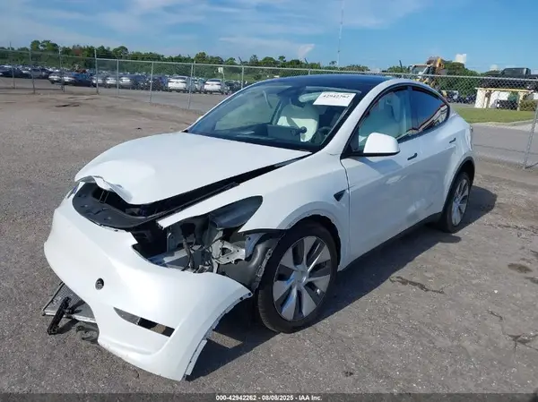 7SAYGDEE3RA279534 2024 TESLA MODEL Y - Image 2
