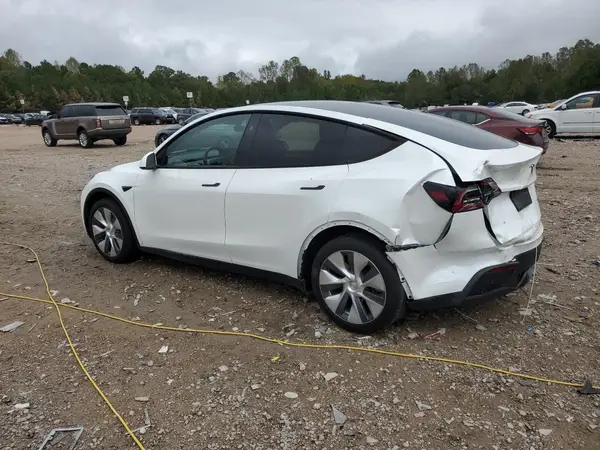 7SAYGDEE3RA282157 2024 TESLA MODEL Y - Image 2