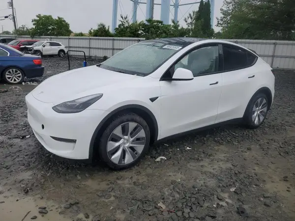 7SAYGDEE3RA283311 2024 TESLA MODEL Y - Image 1