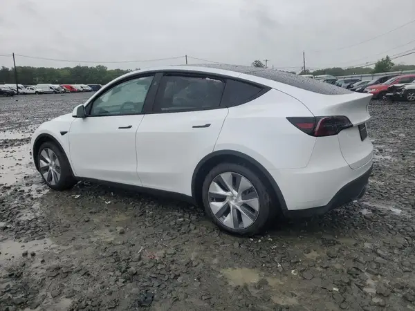 7SAYGDEE3RA283311 2024 TESLA MODEL Y - Image 2
