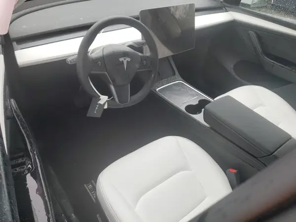 7SAYGDEE3RA283311 2024 TESLA MODEL Y - Image 8