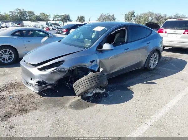 7SAYGDEE3RA291117 2024 TESLA MODEL Y - Image 2