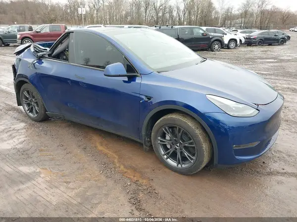 7SAYGDEE3RA294650 2024 TESLA MODEL Y - Image 1