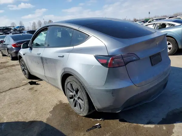 7SAYGDEE3RA294714 2024 TESLA MODEL Y - Image 2