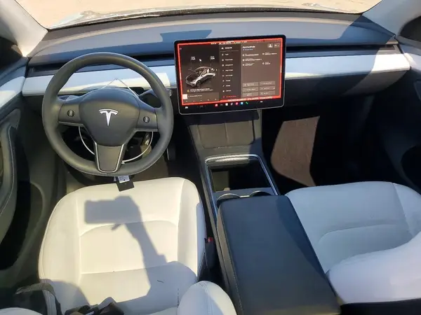 7SAYGDEE3RA295605 2024 TESLA MODEL Y - Image 8