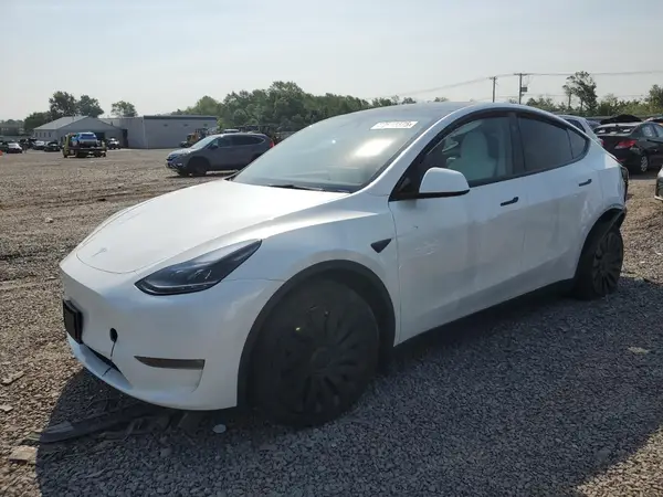 7SAYGDEE3RA300642 2024 TESLA MODEL Y - Image 1