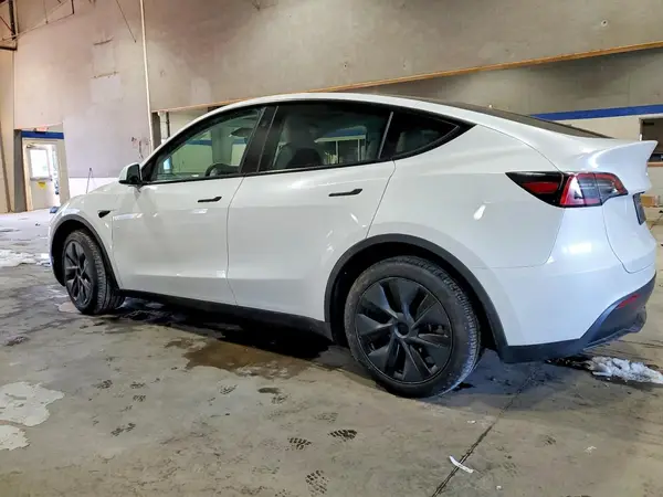 7SAYGDEE3RA311186 2024 TESLA MODEL Y - Image 2