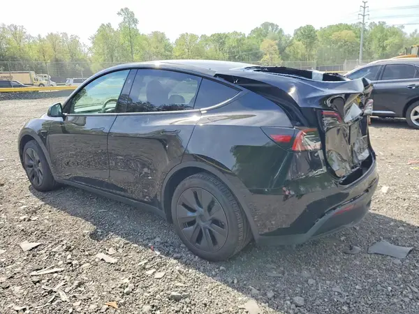 7SAYGDEE3RA317800 2024 TESLA MODEL Y - Image 2