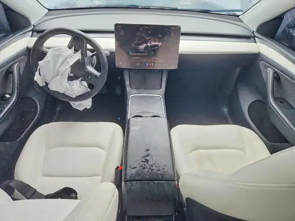 7SAYGDEE3RA319921 2024 TESLA MODEL Y - Image 8