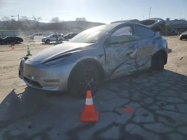 7SAYGDEE3RA324052 2024 TESLA MODEL Y - Image 1