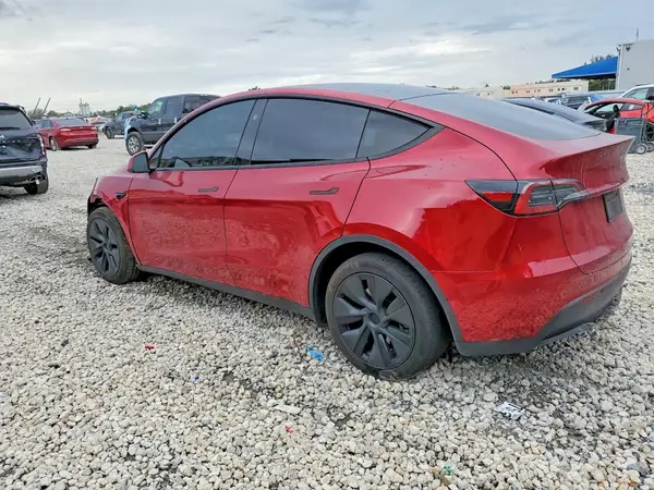 7SAYGDEE3RA331700 2024 TESLA MODEL Y - Image 2