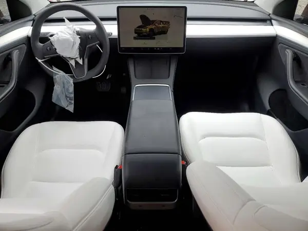 7SAYGDEE3RA331700 2024 TESLA MODEL Y - Image 8