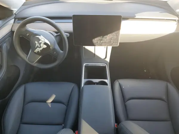 7SAYGDEE3RA333172 2024 TESLA MODEL Y - Image 8