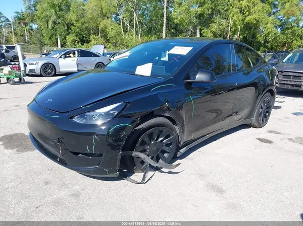 7SAYGDEE3RA333334 2024 TESLA MODEL Y - Image 2