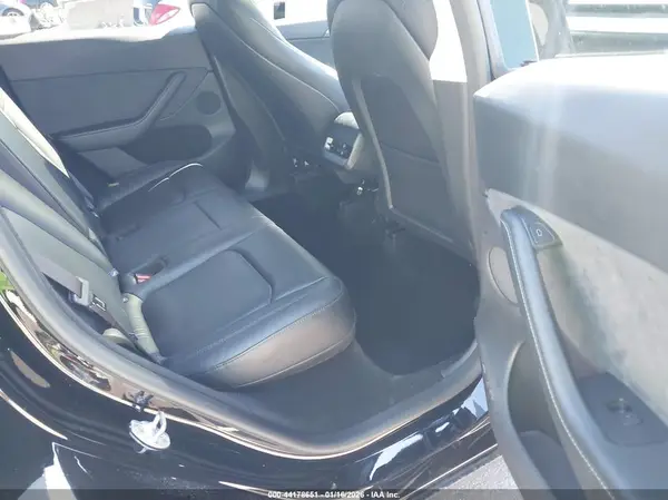 7SAYGDEE3RA333334 2024 TESLA MODEL Y - Image 8