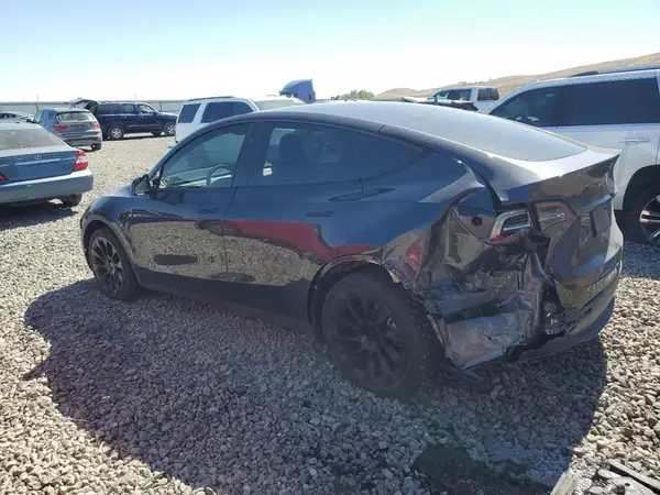 7SAYGDEE3RF025549 2024 TESLA MODEL Y - Image 2
