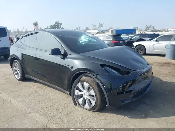 7SAYGDEE3RF063296 2024 TESLA MODEL Y - Image 1