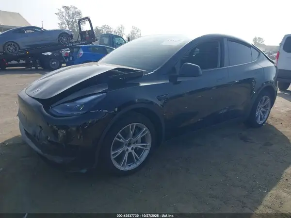 7SAYGDEE3RF063296 2024 TESLA MODEL Y - Image 2