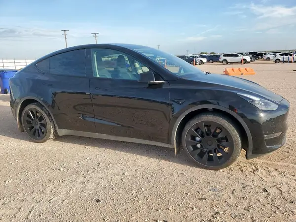 2024 TESLA MODEL Y COPART lot 68534015 auction photo 4