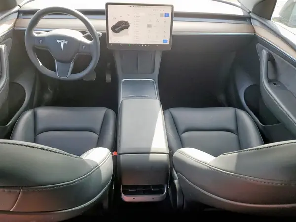 7SAYGDEE3RF065498 2024 TESLA MODEL Y - Image 8