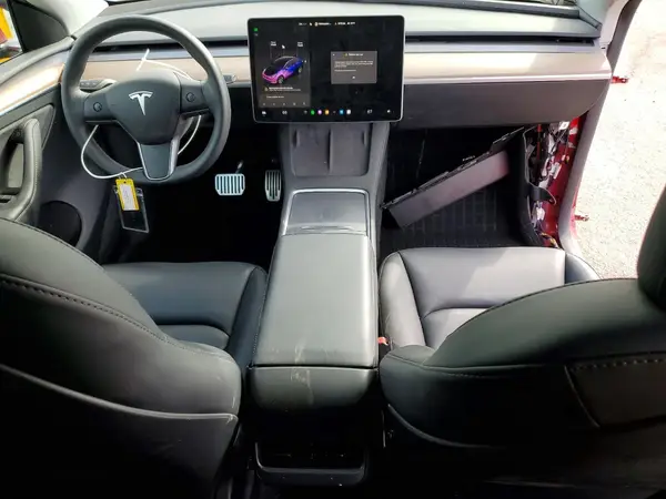 7SAYGDEE3RF067087 2024 TESLA MODEL Y - Image 8