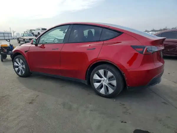 7SAYGDEE3RF069650 2024 TESLA MODEL Y - Image 2