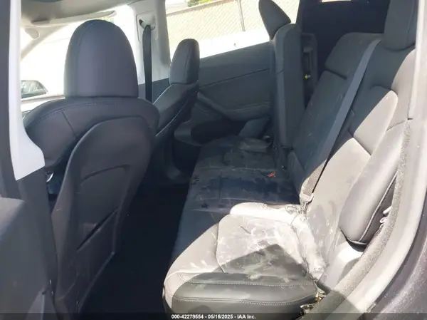 7SAYGDEE3RF070846 2024 TESLA MODEL Y - Image 8