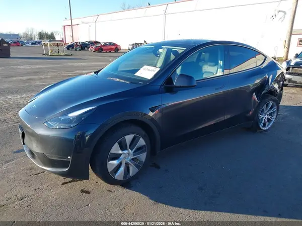 7SAYGDEE3RF079370 2024 TESLA MODEL Y - Image 2