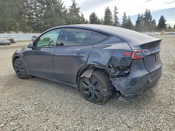 7SAYGDEE3RF120631 2024 TESLA MODEL Y - Image 2